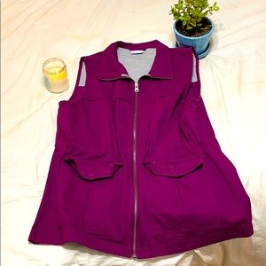 Columbia Merlot Utility Vest ✨